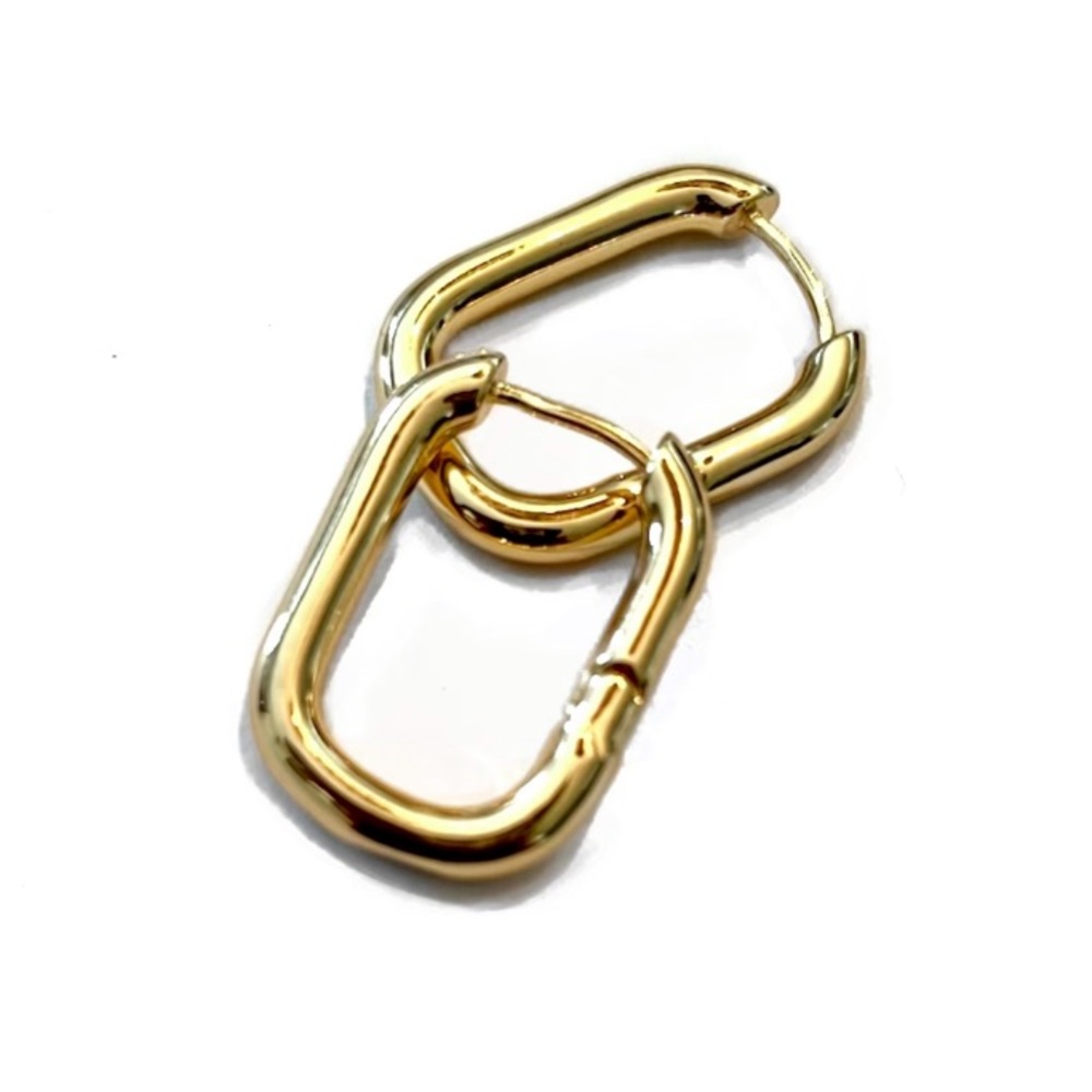 Minimalist Gold Huggie Hoops!